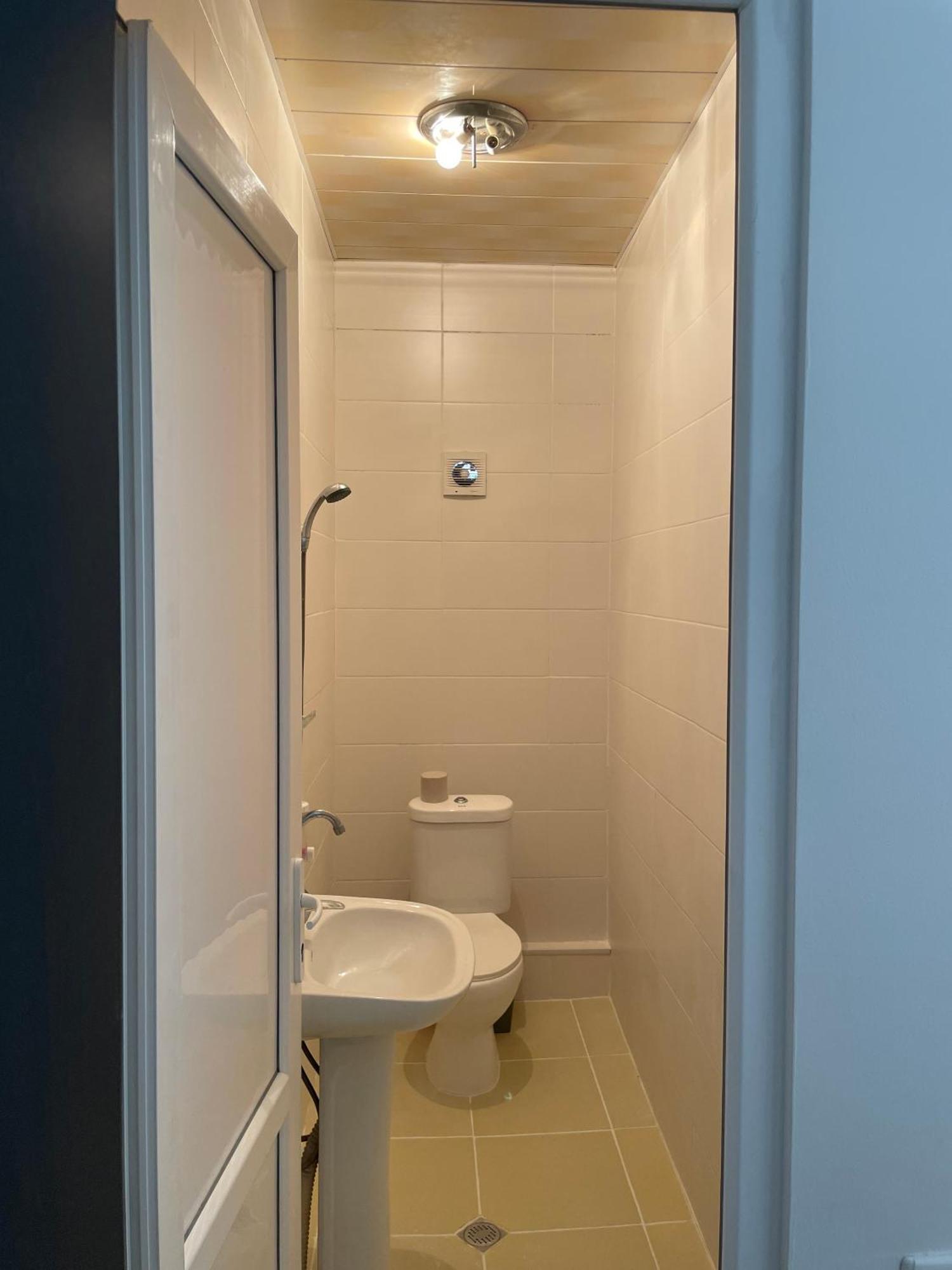 Guest House O'Live Rustavi  Buitenkant foto